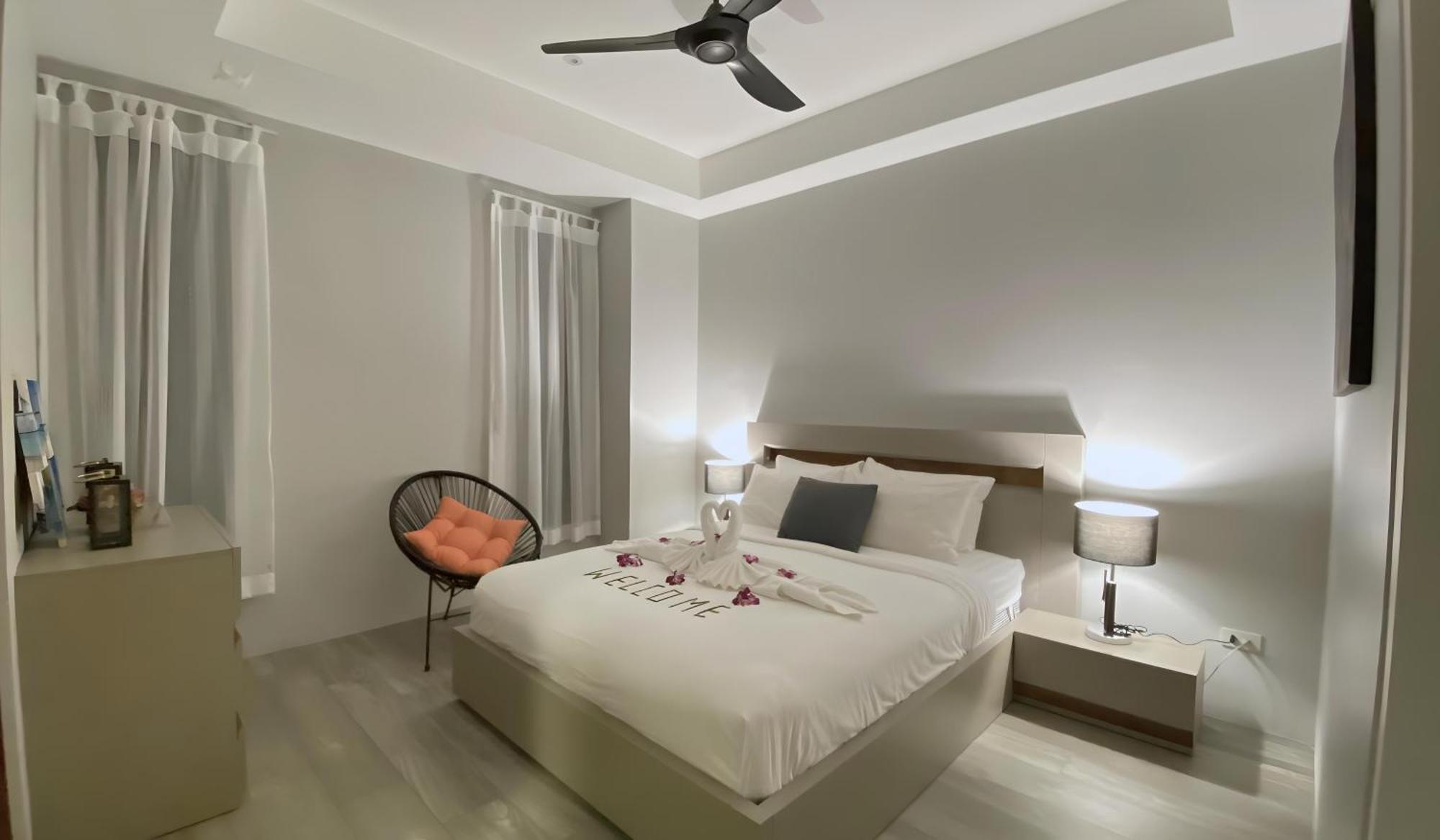 Twin Villas Seaview Kata エクステリア 写真